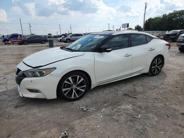 Nissan Maxima