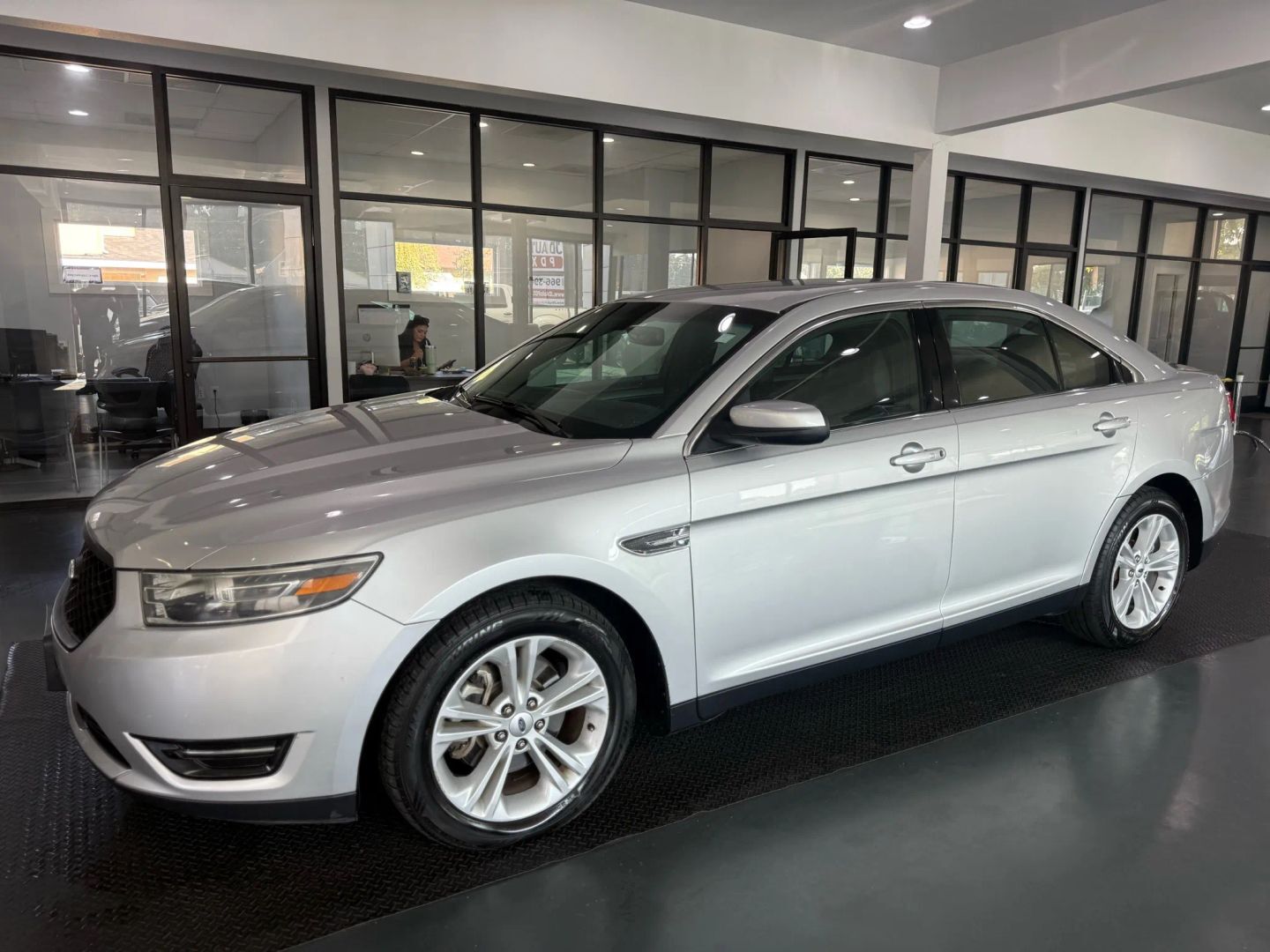 Ford Taurus