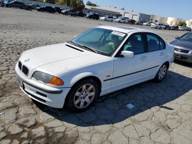 BMW 323i