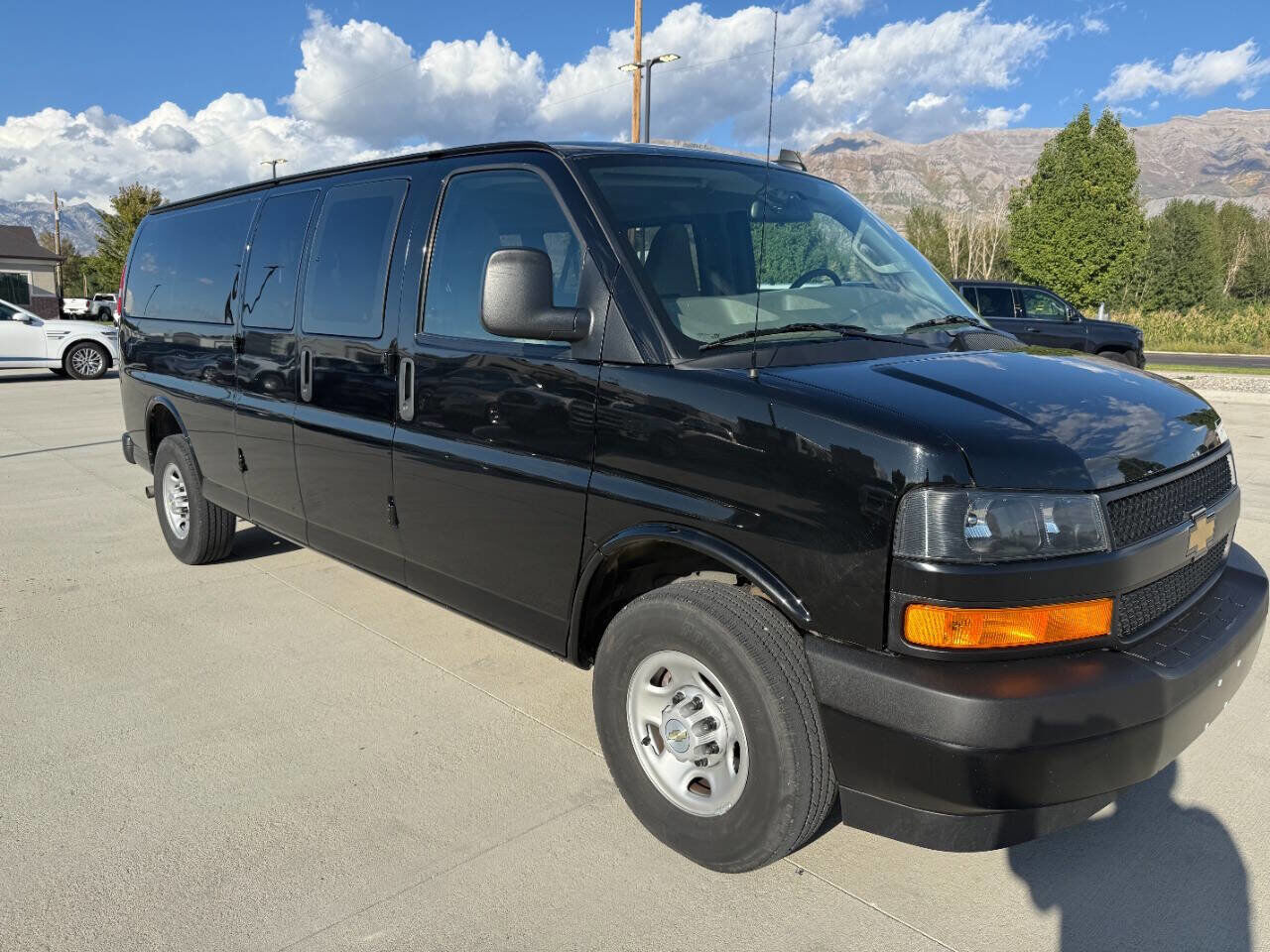 2023 CHEVROLET Express