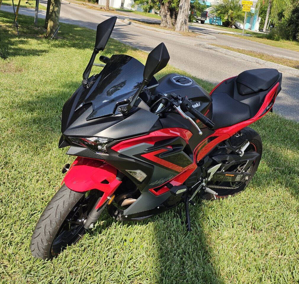 2025 KAWASAKI Ninja