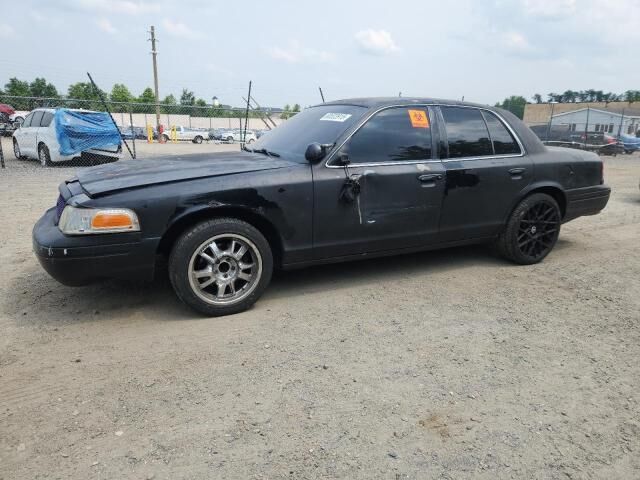 Ford Crown Victoria