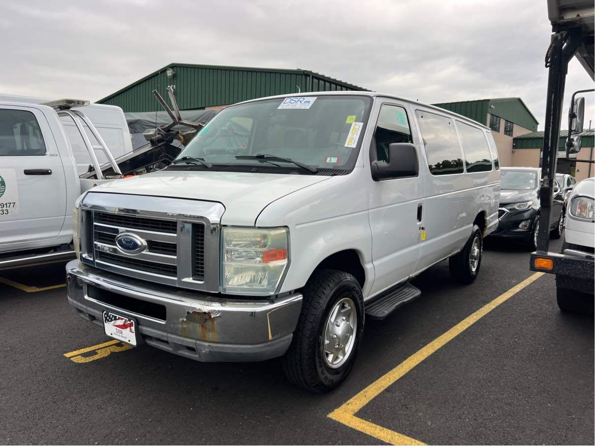 Ford E-350