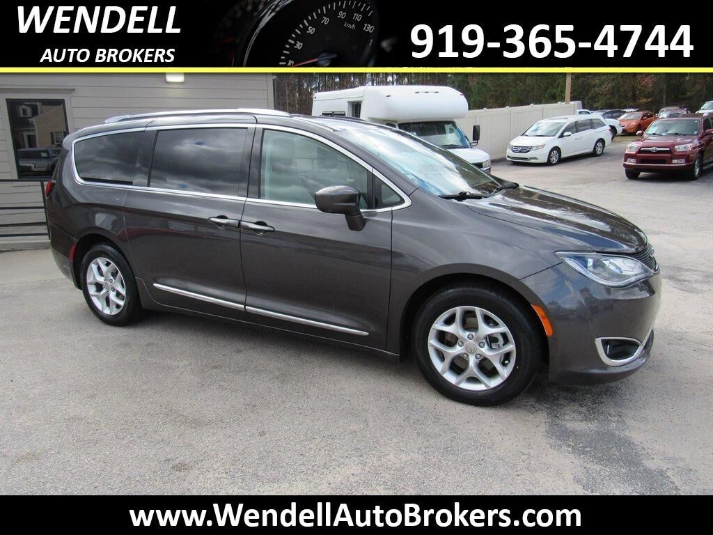 2020 CHRYSLER Pacifica