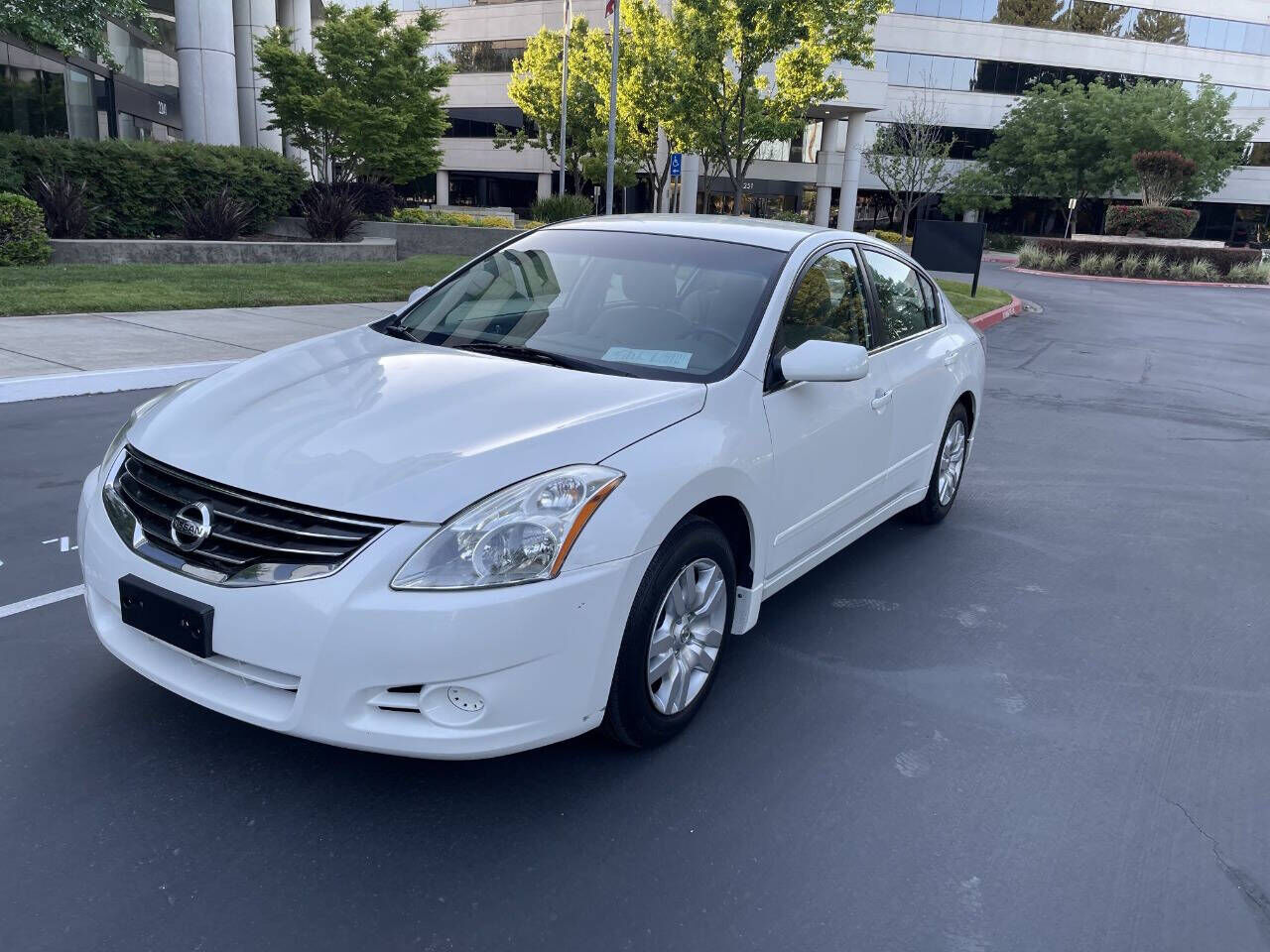 2012 NISSAN Altima