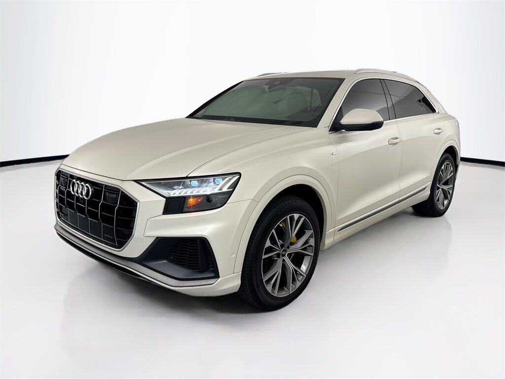 2021 AUDI Q8