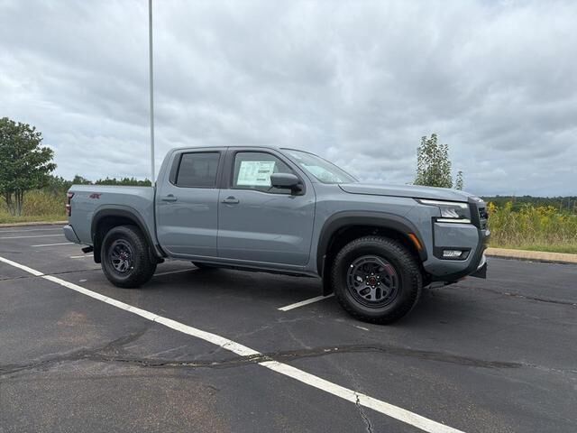 2026 NISSAN Frontier