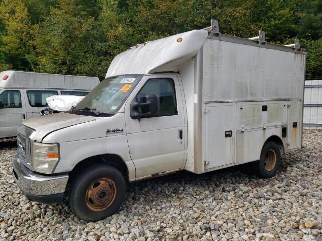Ford E-350