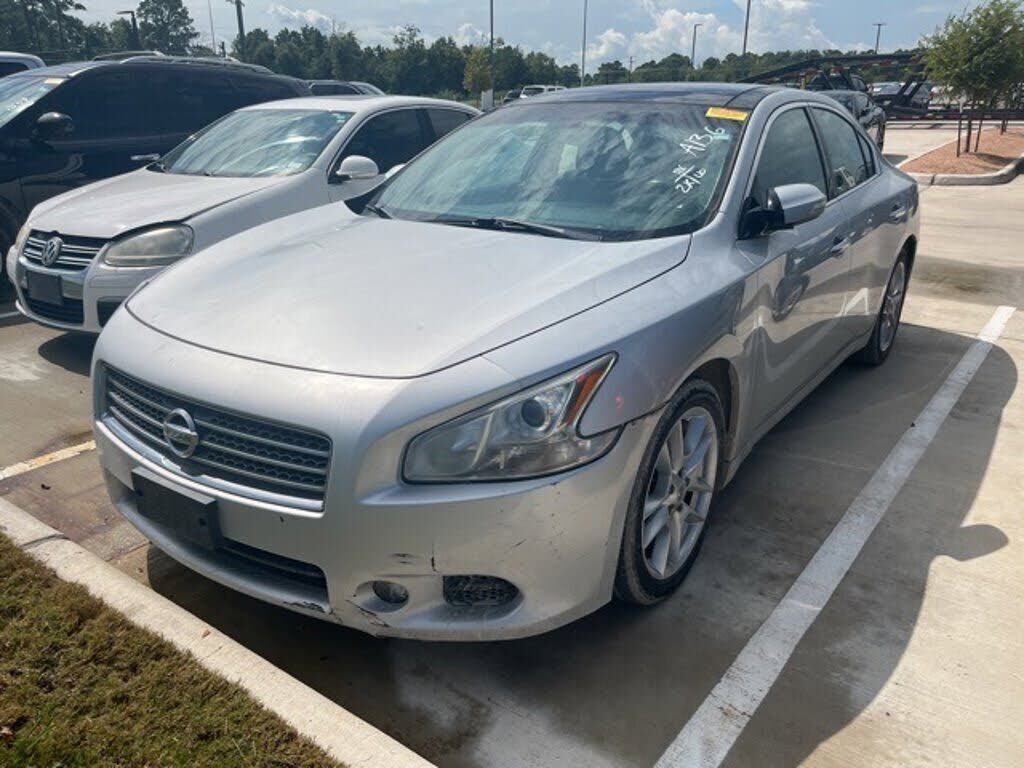 Nissan Maxima