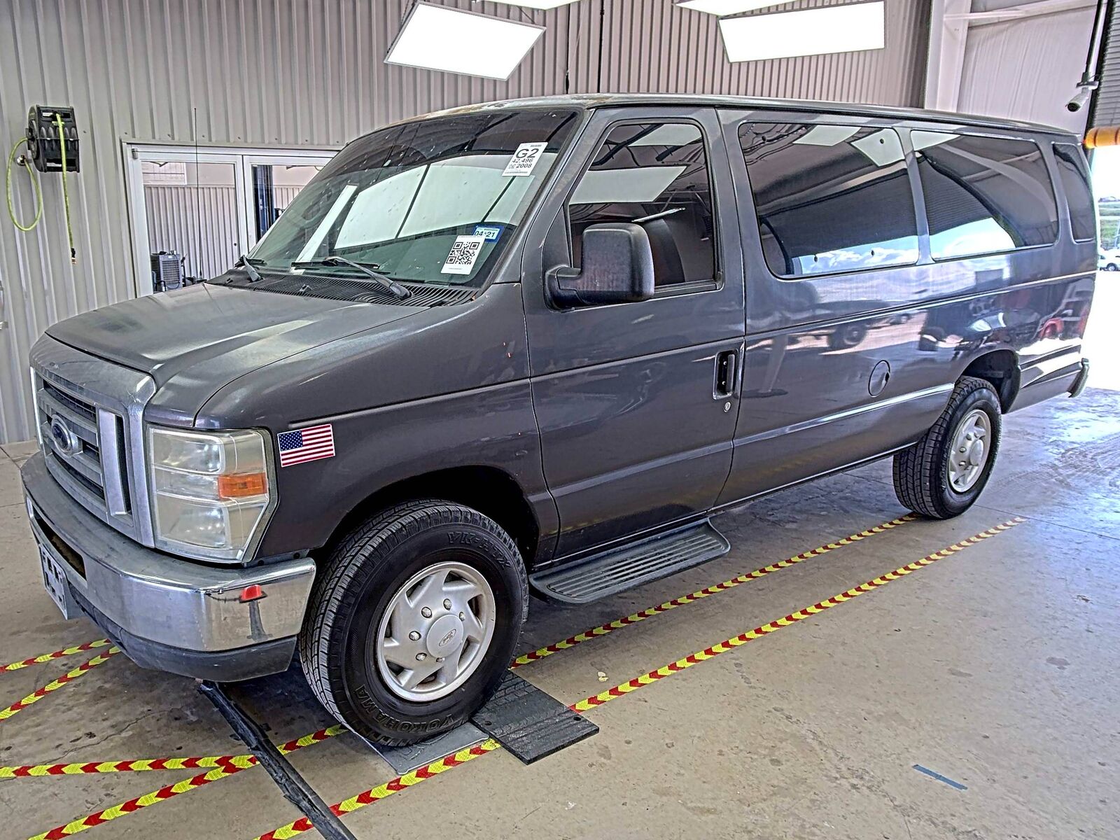 Ford E-350