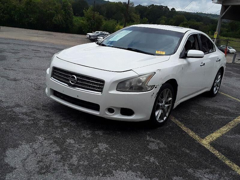 Nissan Maxima