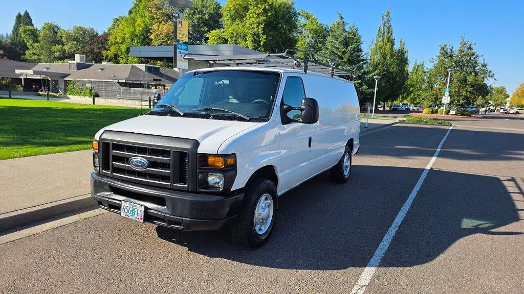 2011 FORD E-250