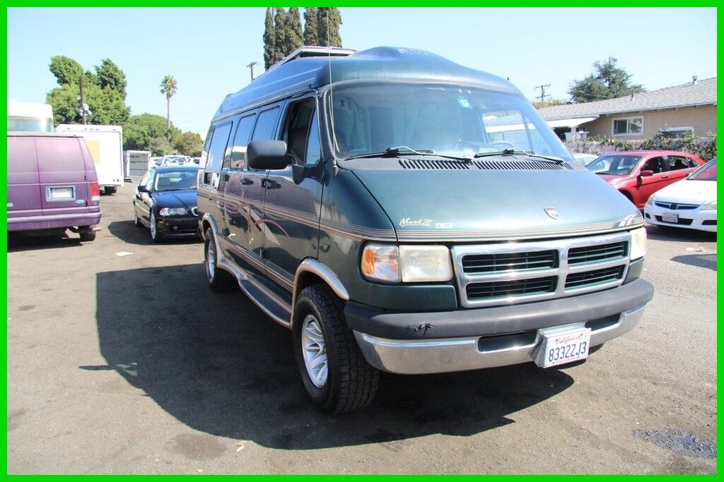 Dodge Ram Van