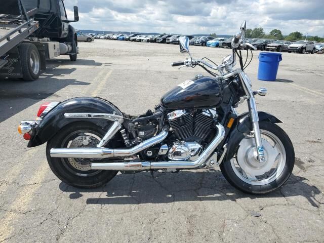 Honda VT1100C2 (SHADOW SABRE)