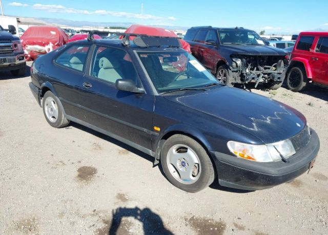 Saab 900