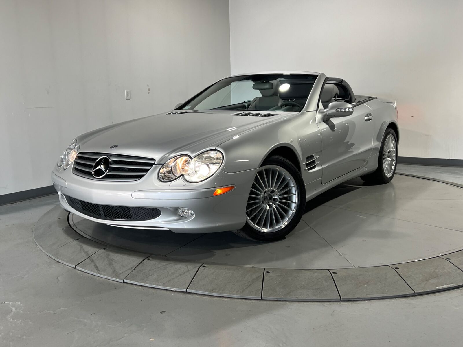 Mercedes-Benz SL-Class