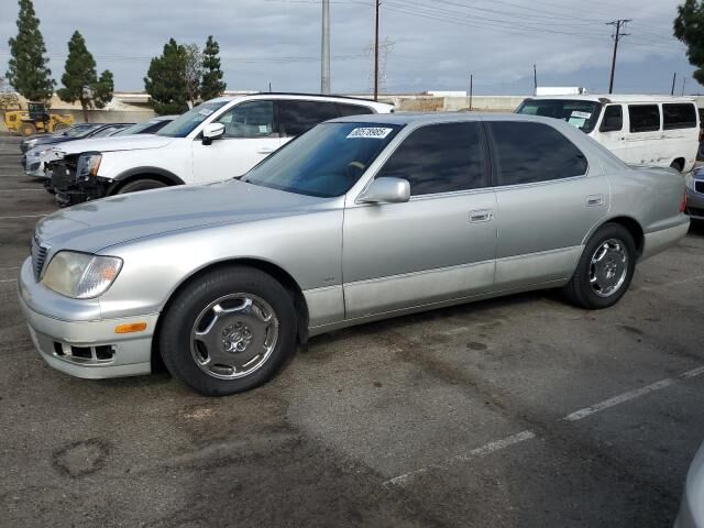 Lexus LS