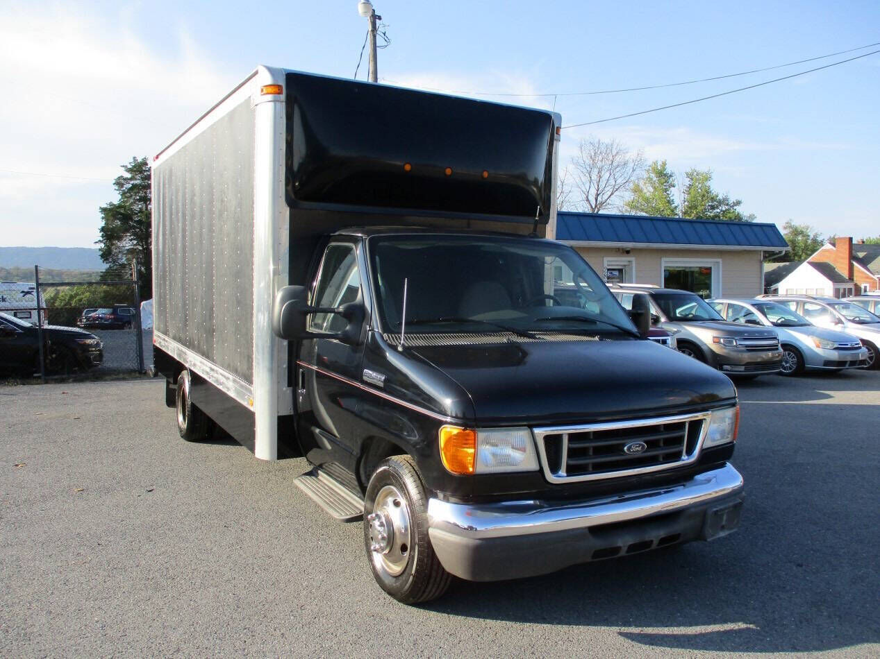 2006 FORD E-450