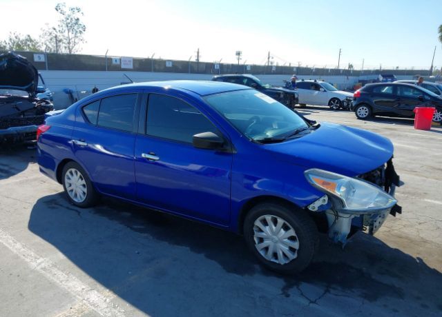 Nissan Versa