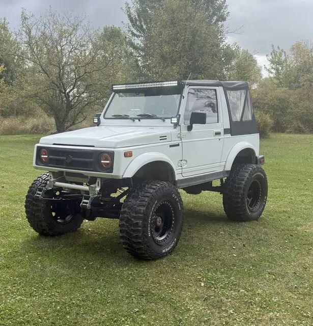 Suzuki Samurai