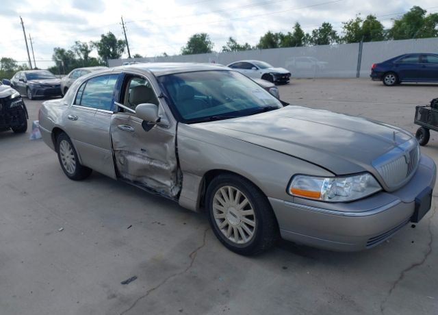 Lincoln Town Car