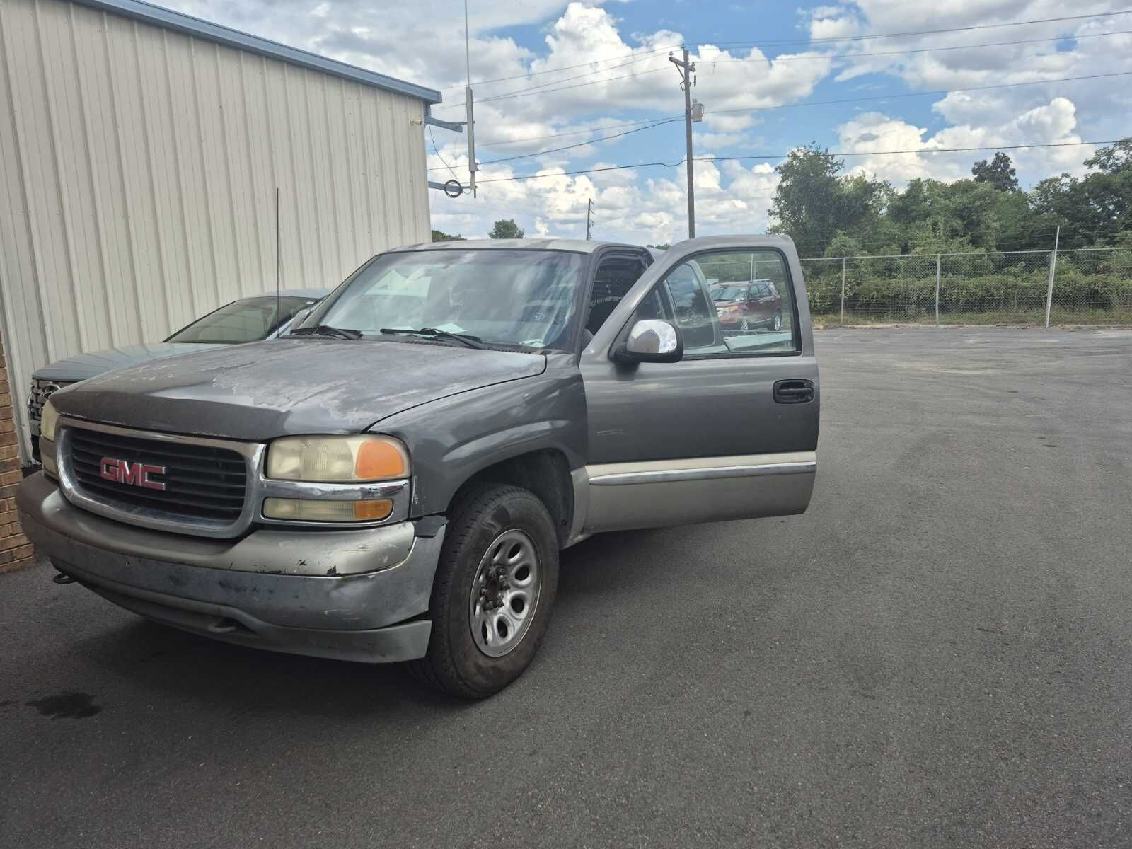 GMC Sierra