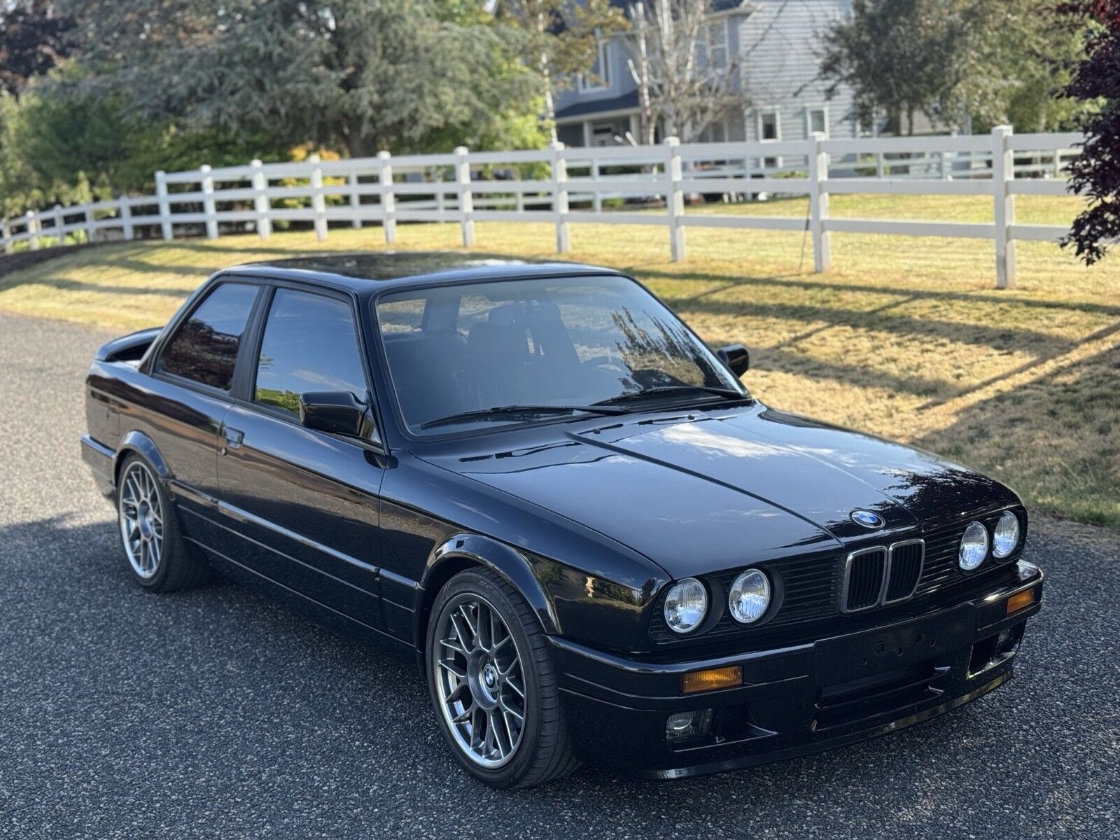 BMW 318iS