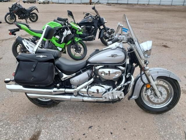 Suzuki VL800/VL800C/VL800T