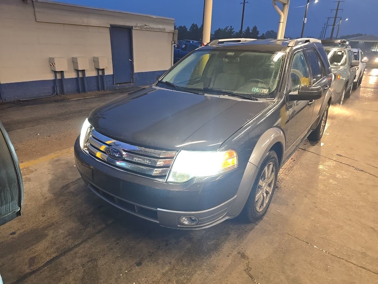 Ford Taurus X