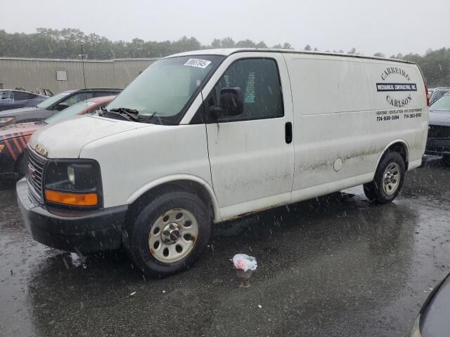 GMC Savana