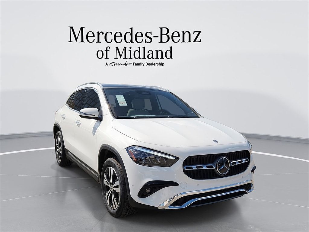 2026 MERCEDES-BENZ GLA-Class