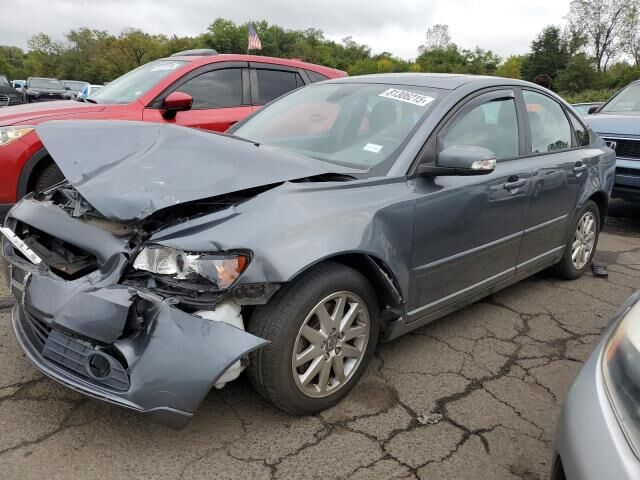 Volvo S40