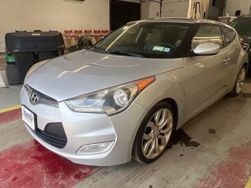 Hyundai Veloster