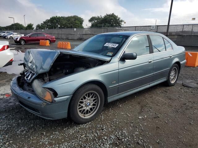 BMW 525i