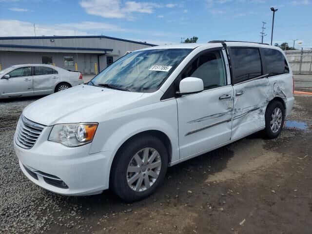 Chrysler Town and Country