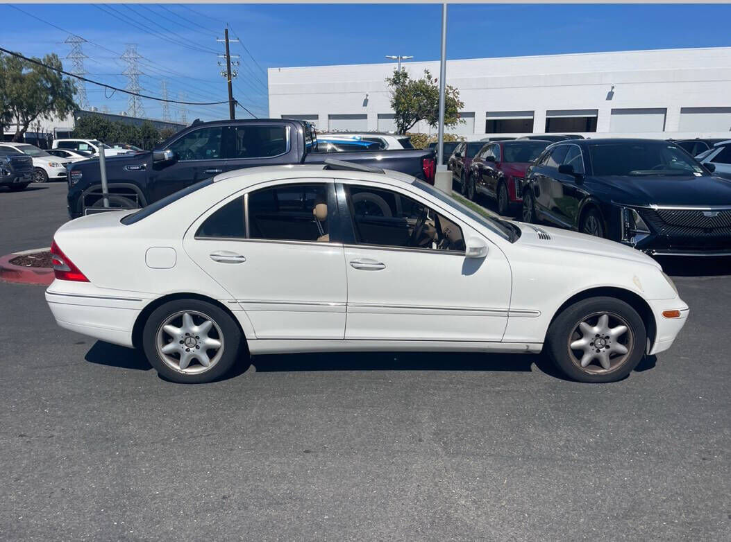 Mercedes-Benz C-Class