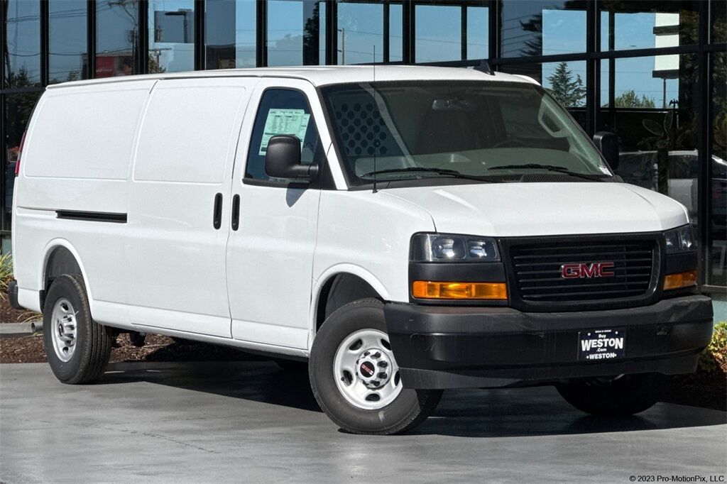 2025 GMC Savana