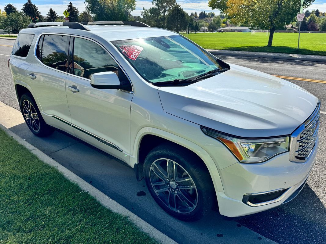 GMC Acadia