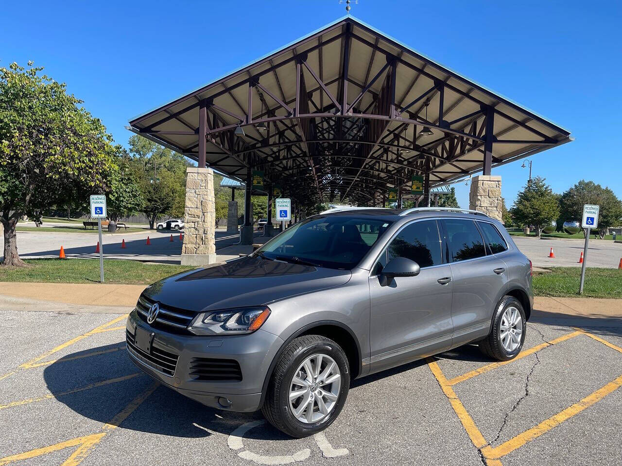 Volkswagen Touareg