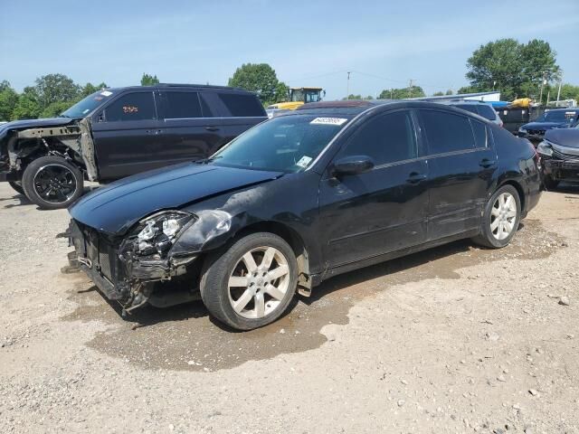 Nissan Maxima