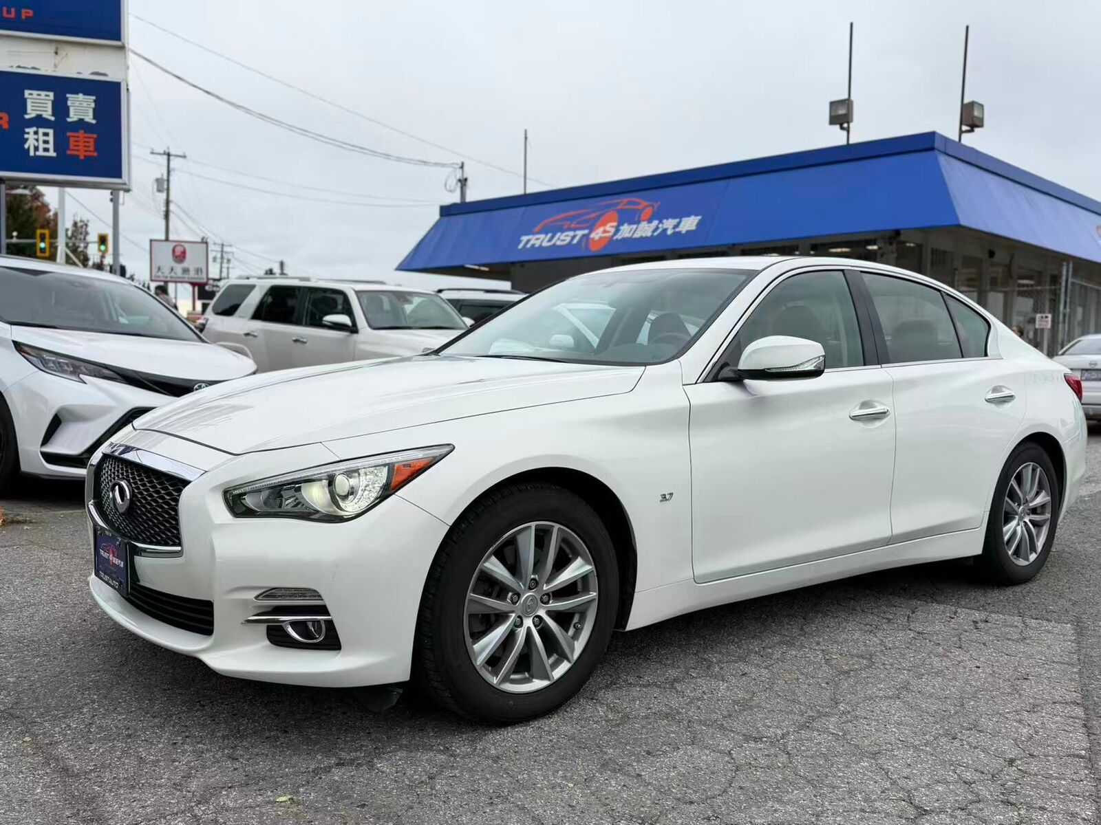 Infiniti Q50