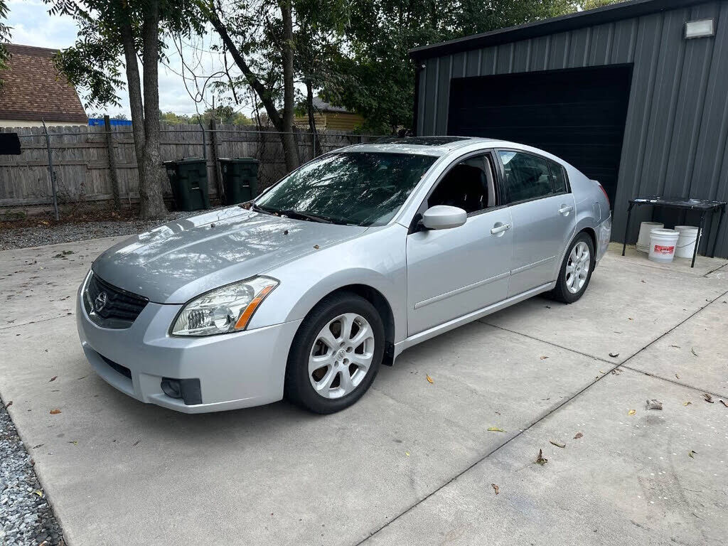 Nissan Maxima