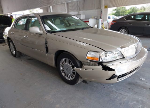 Lincoln Town Car