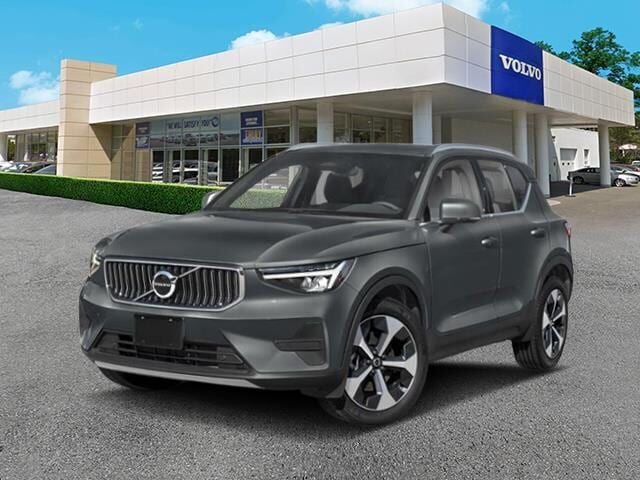 2026 VOLVO XC40