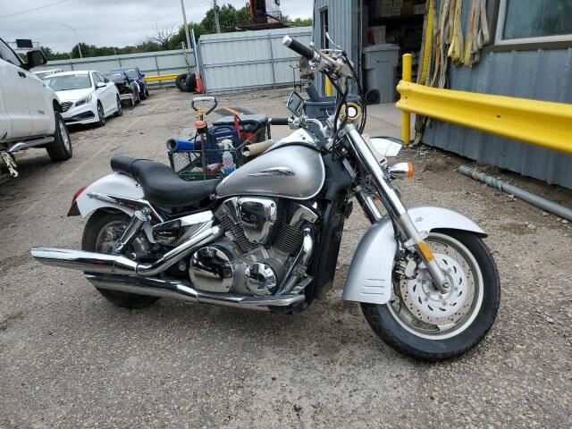 Honda VTX1300R