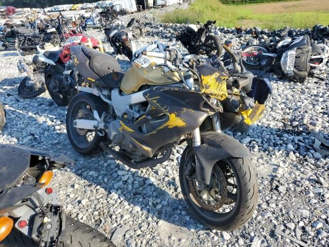 Honda VTR1000F (SUPERHAWK)