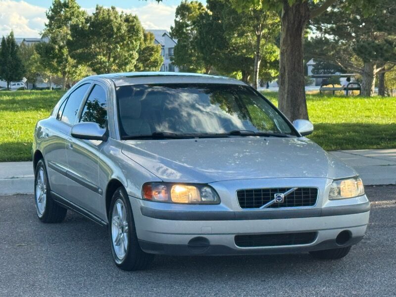 2002 VOLVO S60