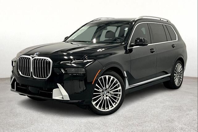 2025 BMW X7