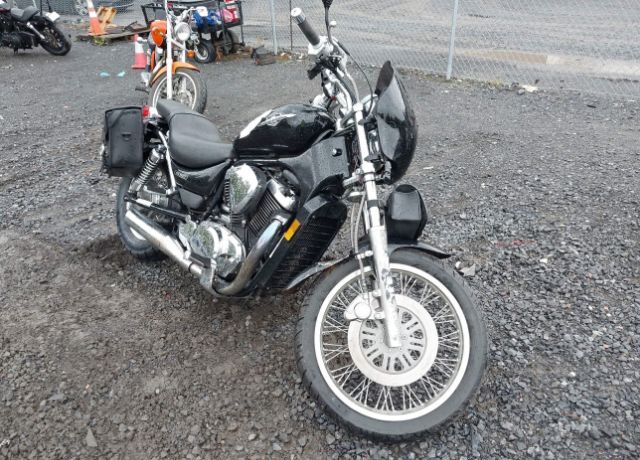 Suzuki VS800