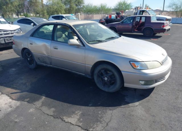 Lexus ES